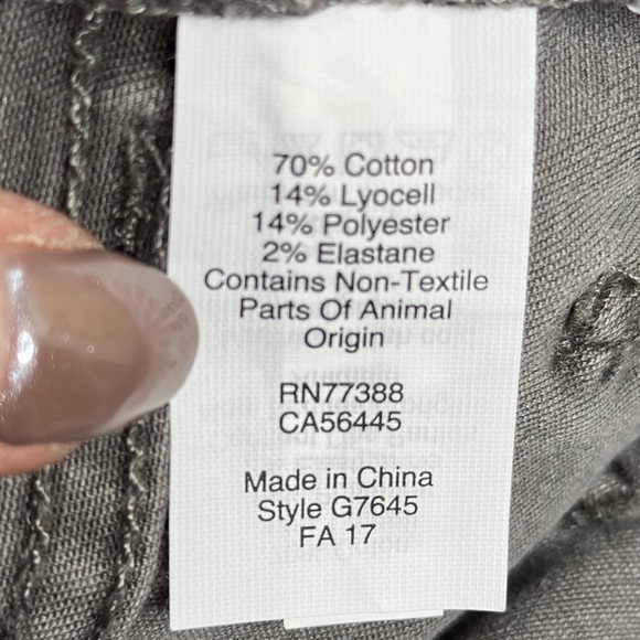 Madewell | Tall 9" High-Rise Skinny Jeans in Dusty Wash, Gray - Picture 14 of 15